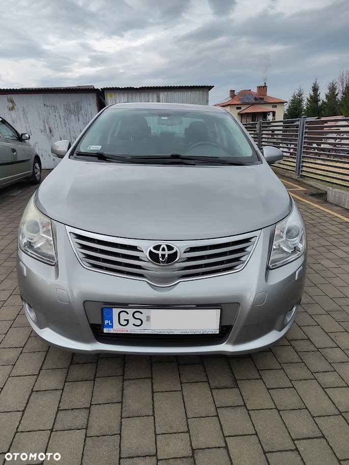 Toyota Avensis 1.8 Sol - 1