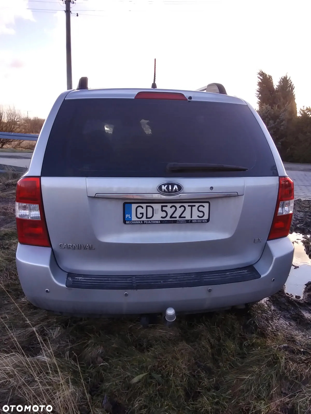 Kia Carnival 2.9 CRDi Voyage - 4