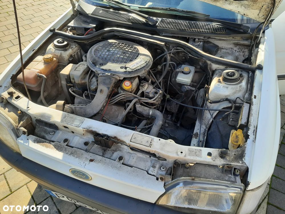 Ford Escort Kombi 1.4 CLX - 6