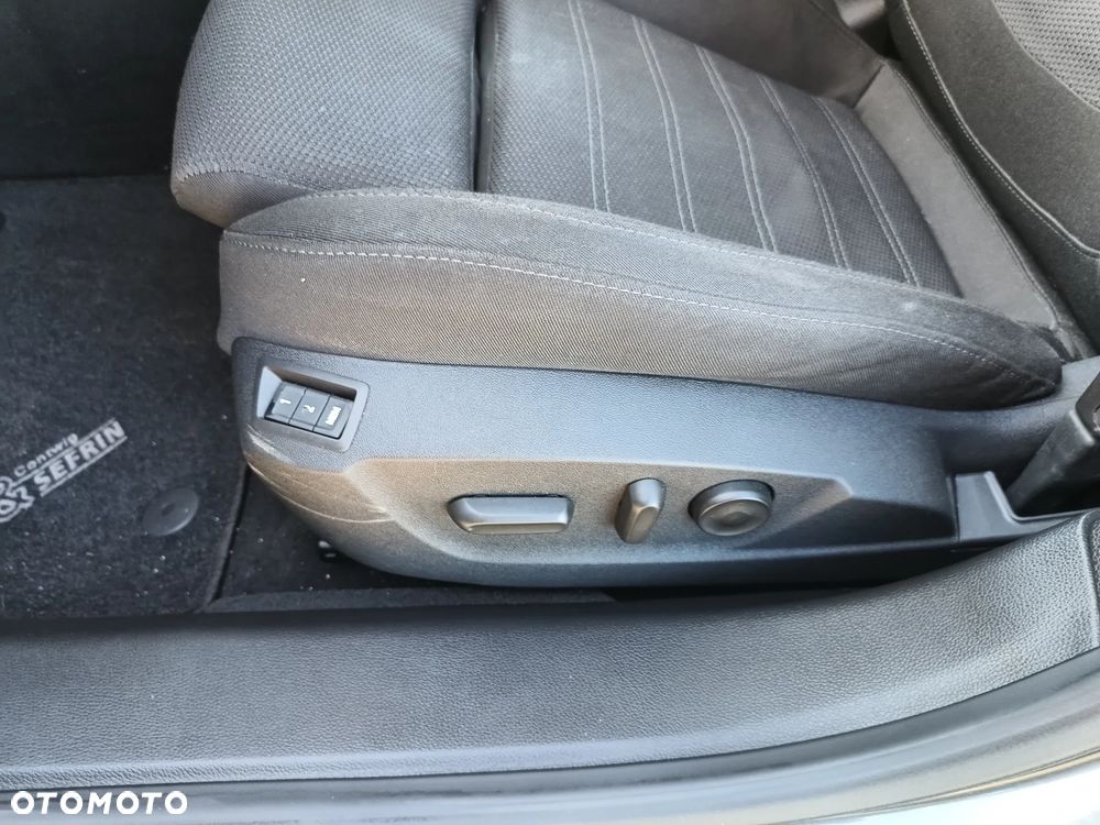 Opel Insignia 2.0 Turbo Sport - 16