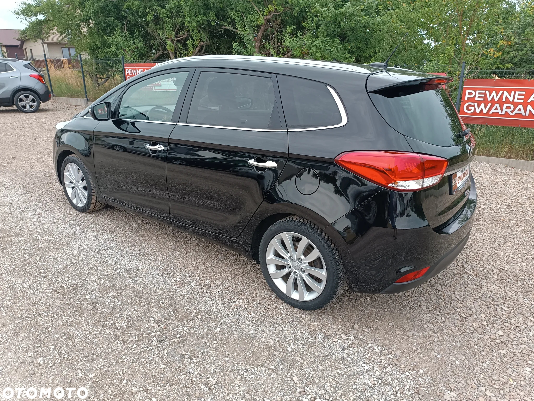Kia Carens 1.7 CRDi 115 Fifa World Cup Edition - 19