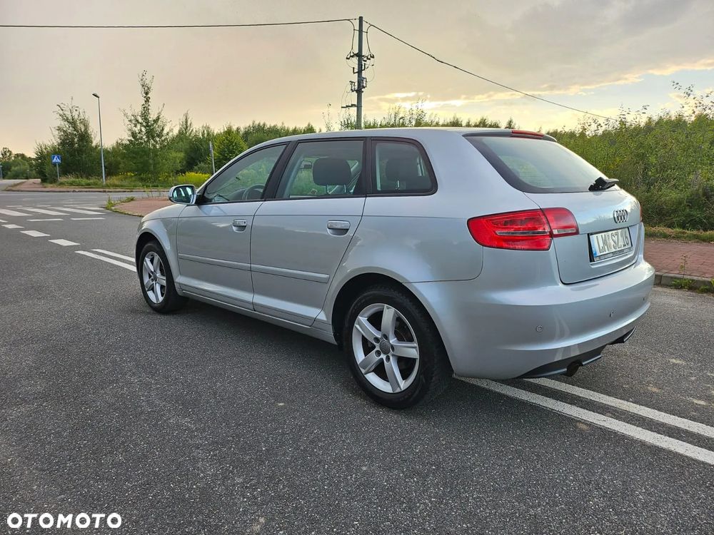 Audi A3 Sportback 1.6 Attraction - 4