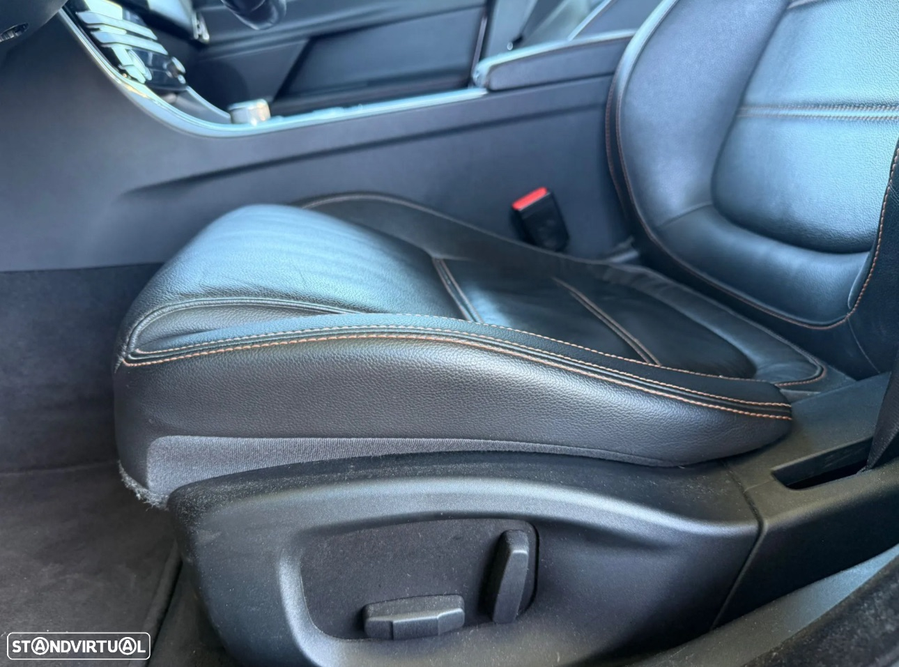 Jaguar XE 2.0 D Prestige Aut. - 8