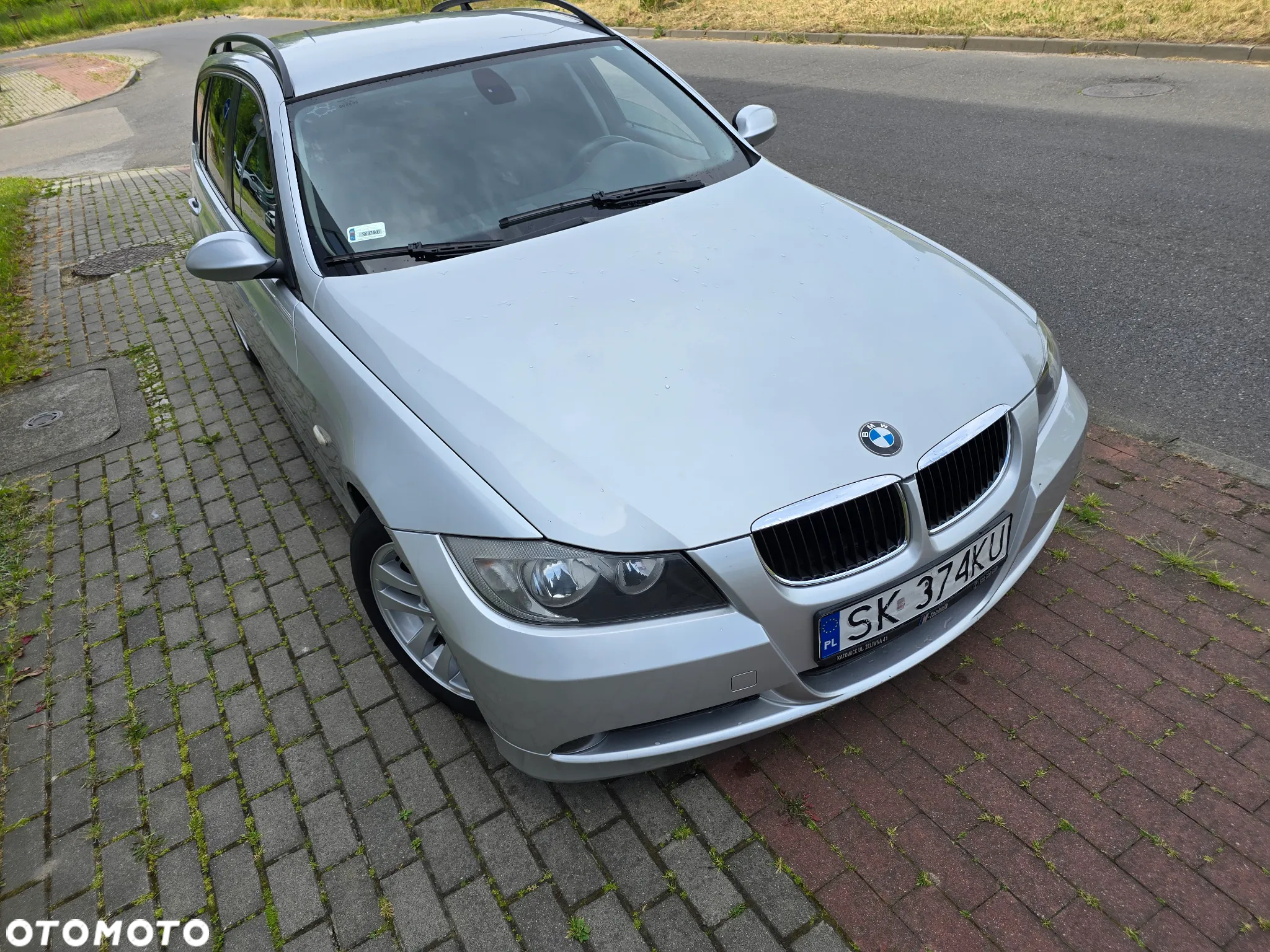 BMW Seria 3 320i Touring - 12
