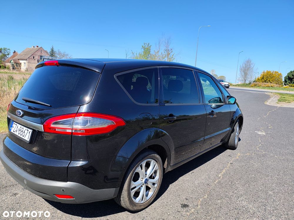 Ford S-Max - 8