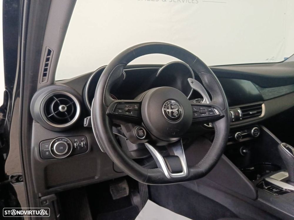 Alfa Romeo Giulia 2.2 D Super AT8 - 12