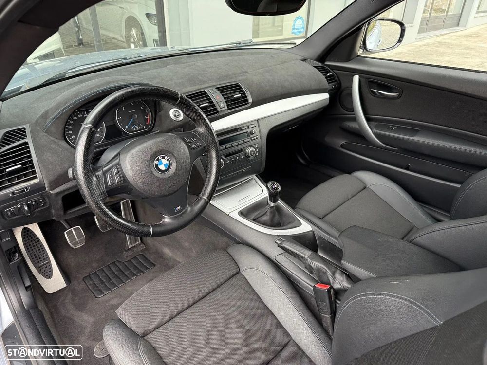 BMW 118 d Pack M - 13