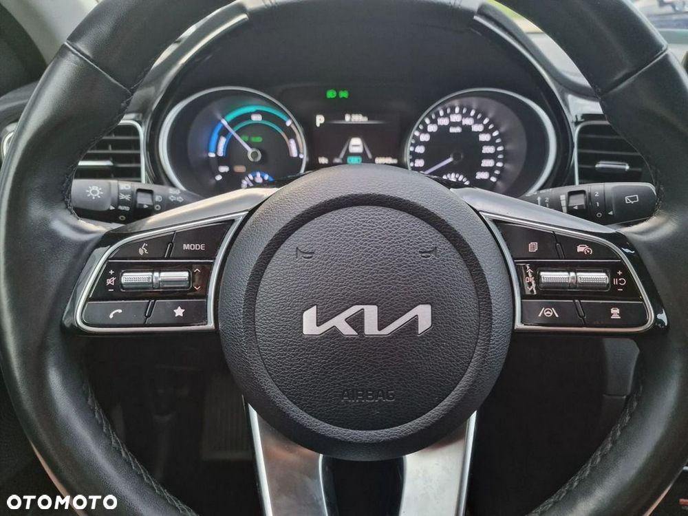 Kia Ceed 1.6 GDI PHEV XL DCT - 24