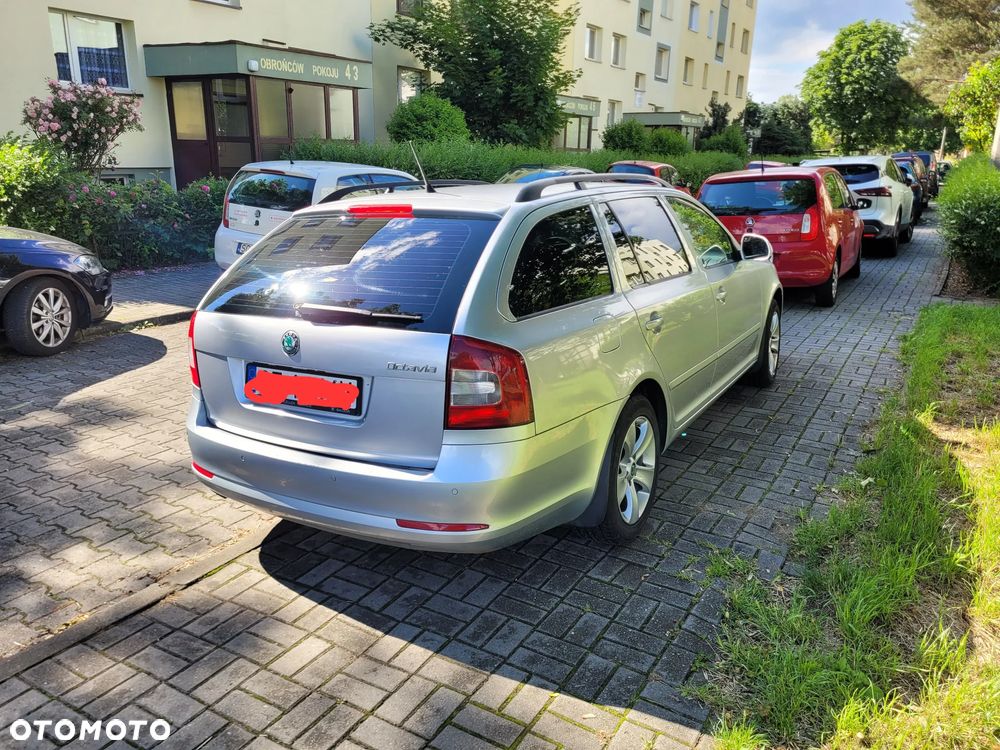 Skoda Octavia 1.6 TDI Ambiente - 3