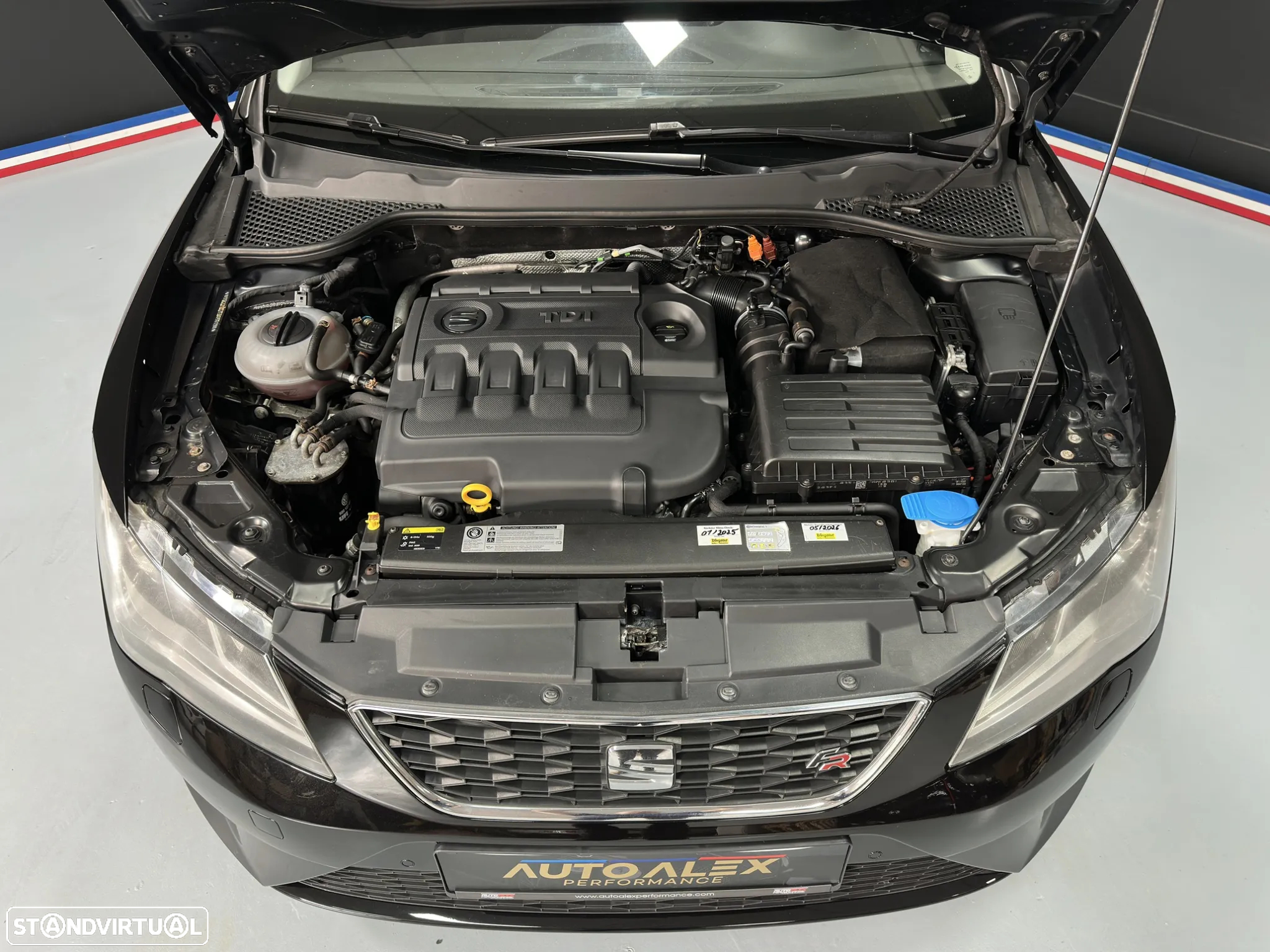 SEAT Leon 2.0 TDI DPF FR - 44