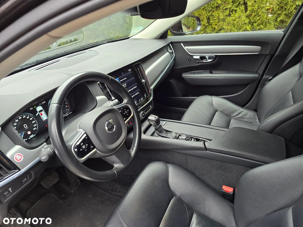 Volvo V90 D3 Momentum Pro - 7
