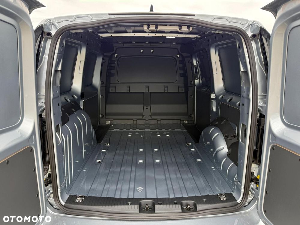 Volkswagen Caddy Maxi Cargo - 29