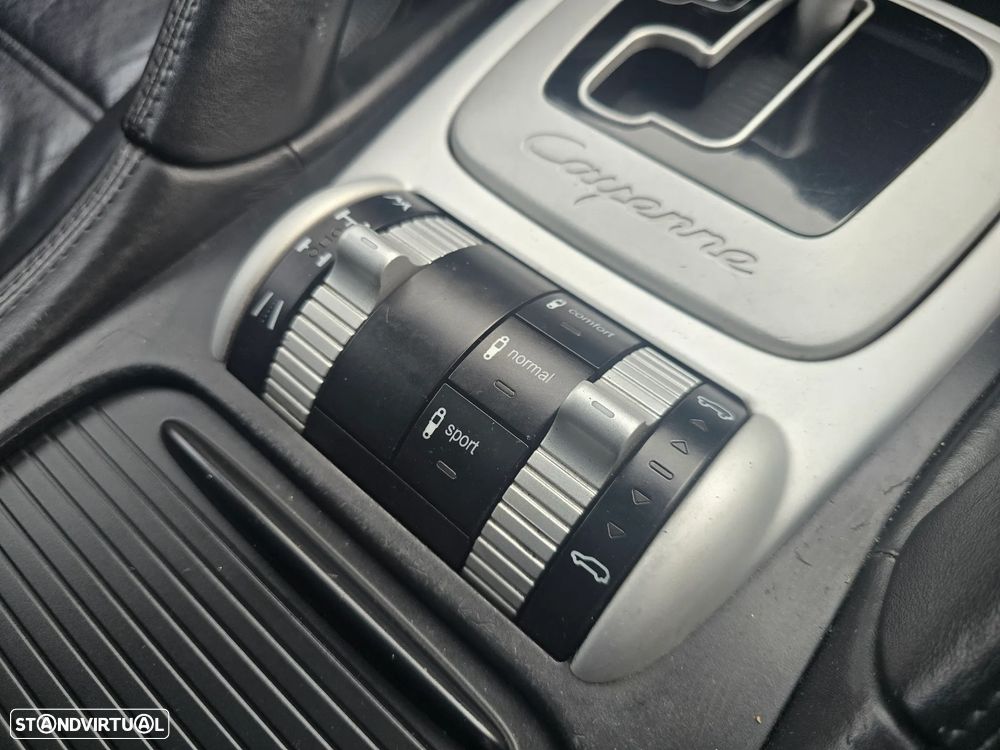 Porsche Cayenne Turbo - 17