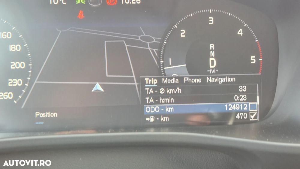 Volvo XC 40 D4 AWD Momentum Pro - 26