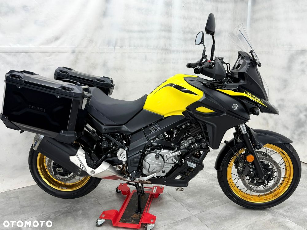 Suzuki V-STROM - 8