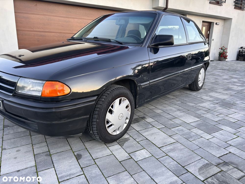 Opel Astra 1.4 GL - 1