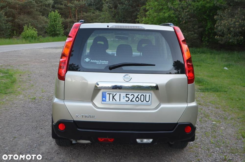Nissan X-Trail 2.0 SE - 9