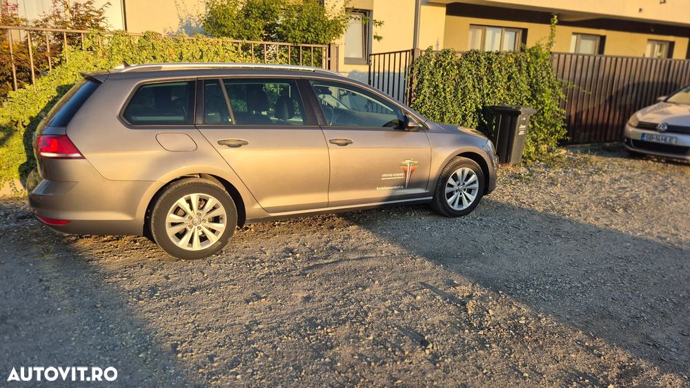 Volkswagen Golf 1.6 TDI DSG BMT Comfortline - 3