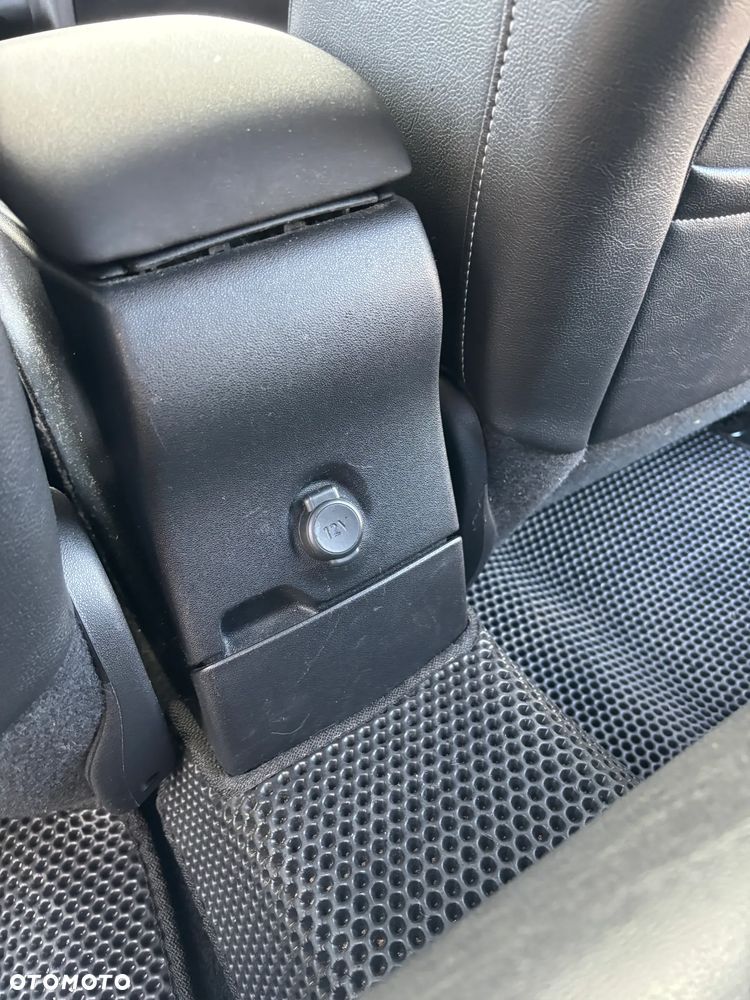 Citroën C4 HDi 150 Exclusive - 23