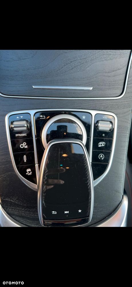 Mercedes-Benz Klasa C AMG 43 4Matic 9G-TRONIC - 13