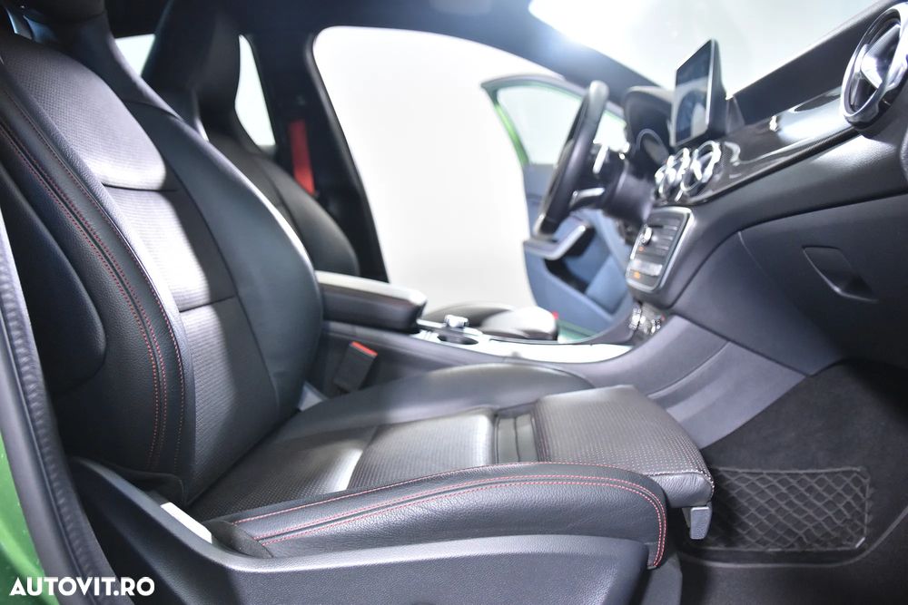 Mercedes-Benz GLA 250 4MATIC Aut. - 12