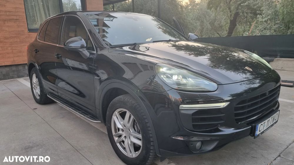 Porsche Cayenne 3.0 L - 2