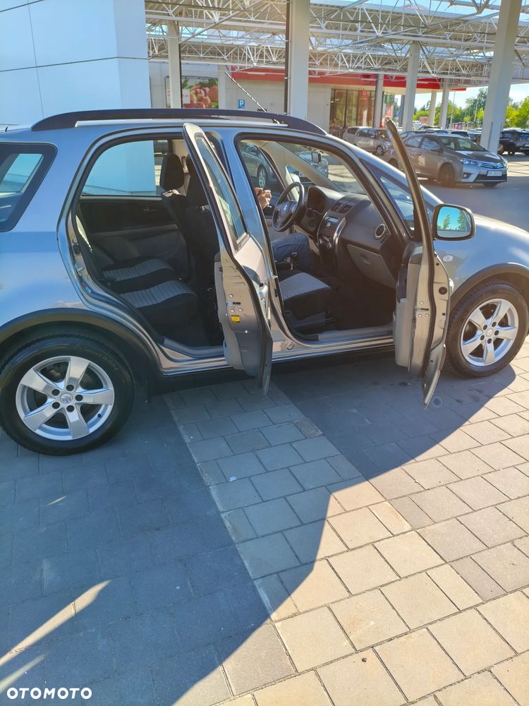 Suzuki SX4 1.6 VVT 4x2 Style - 7