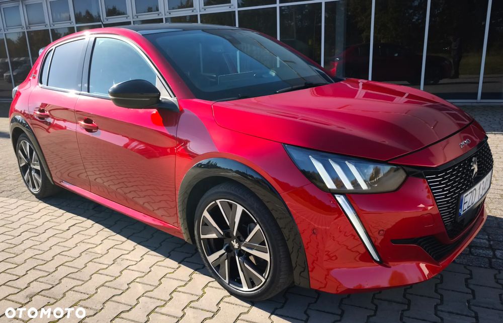 Peugeot 208 - 4