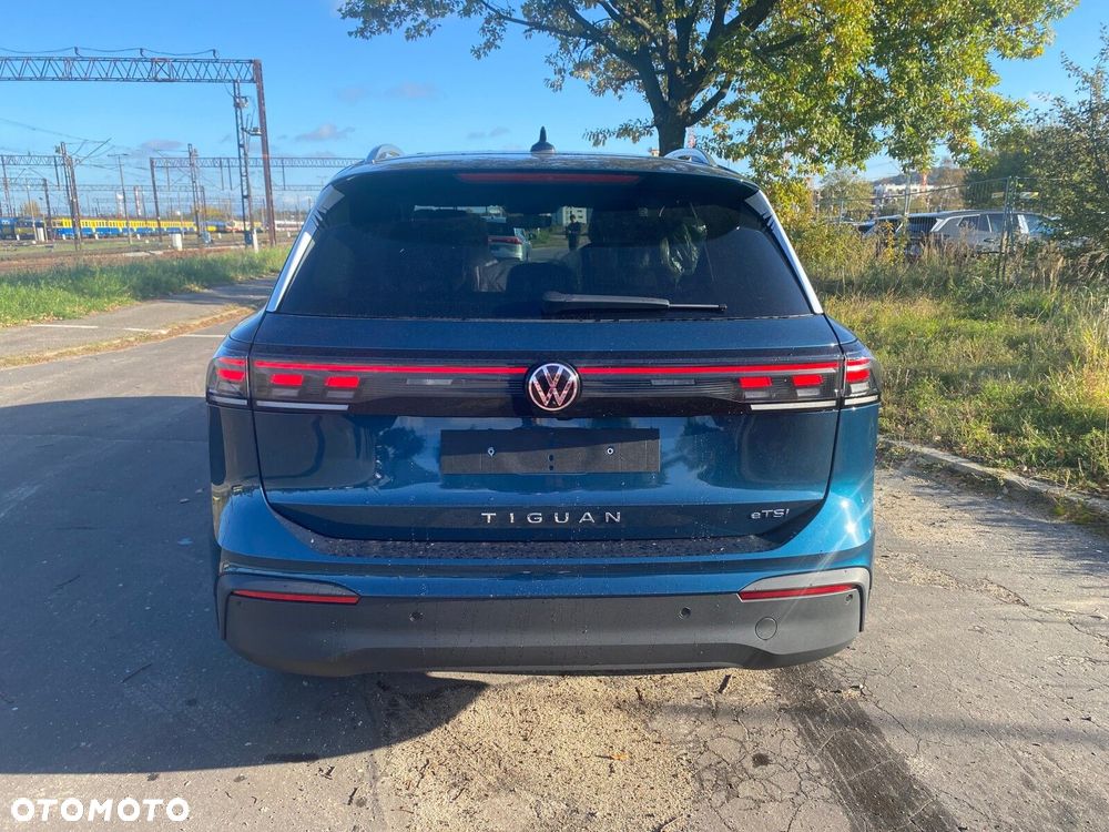 Volkswagen Tiguan 1.5 eTSI Life Plus DSG - 5