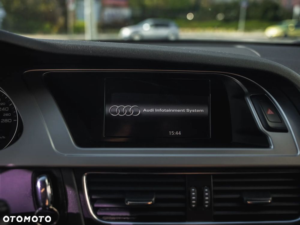 Audi A4 Limousine 2.0 TFSI S line Sportpaket (plus) - 20