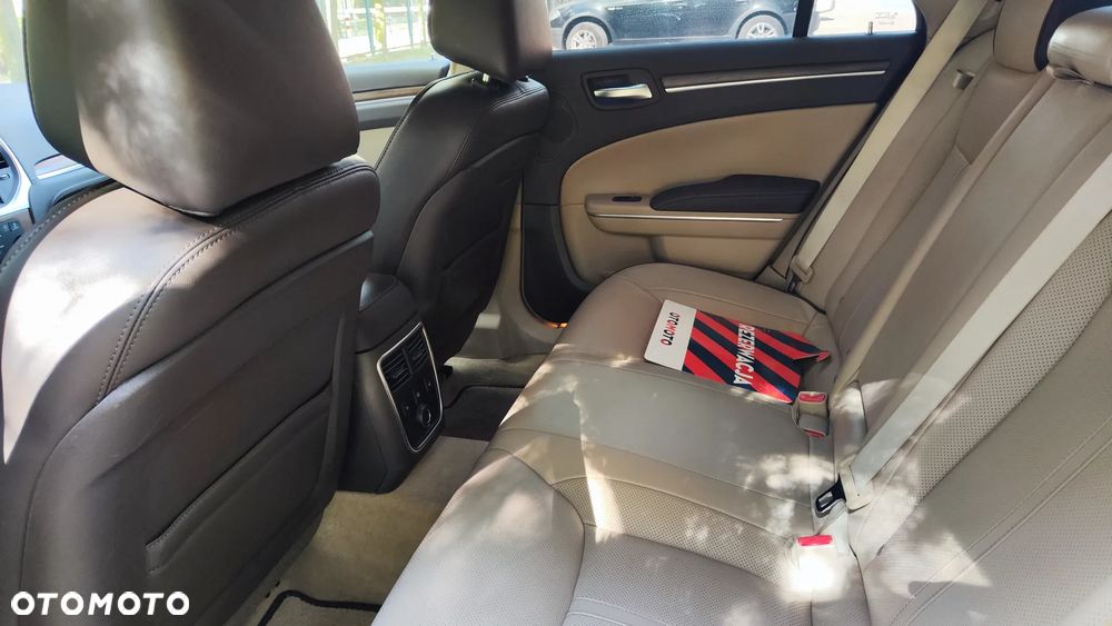 Lancia Thema 3.0 V6 CRD 24V Automatik Executive - 16