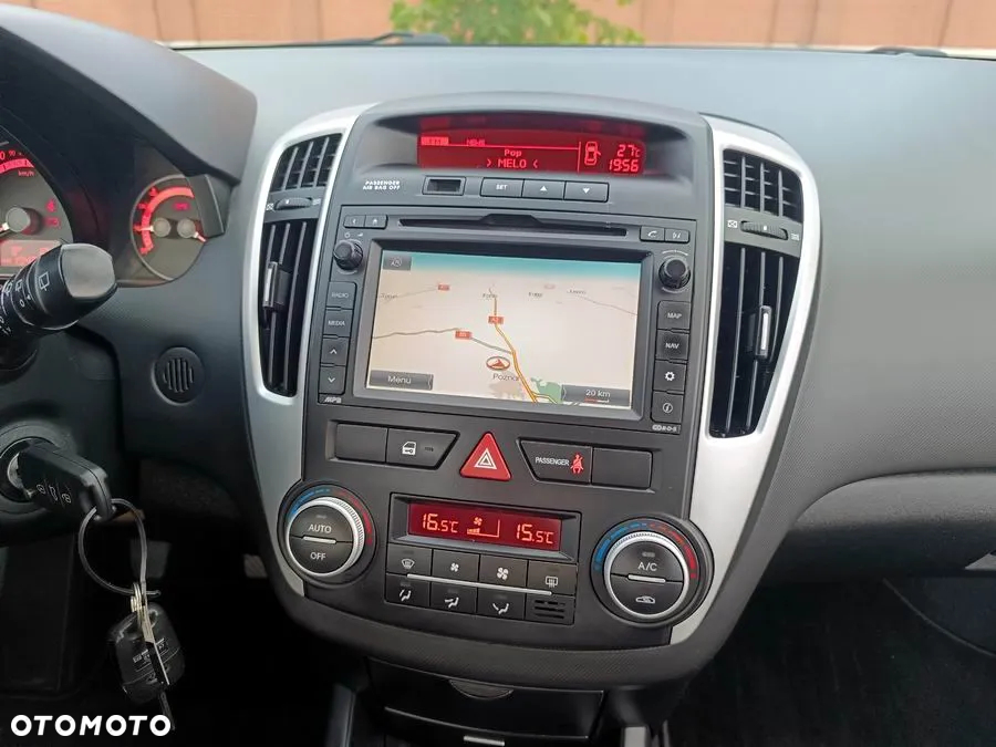 Kia Ceed 1.4 CVVT SW Dream-Team Edition - 21