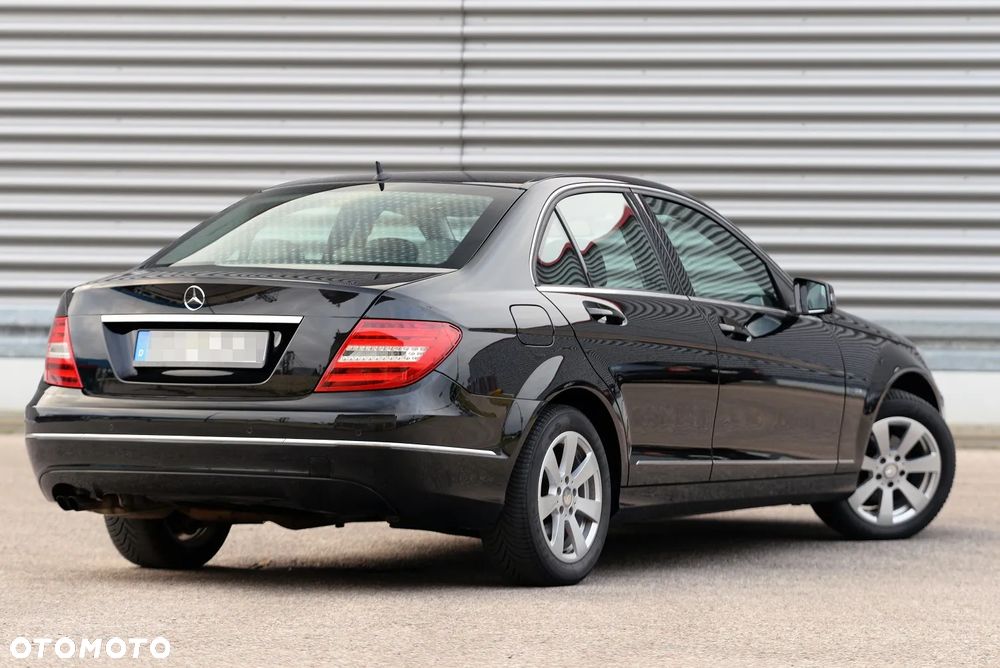 Mercedes-Benz Klasa C 180 BlueEFFICIENCY Avantgarde - 7