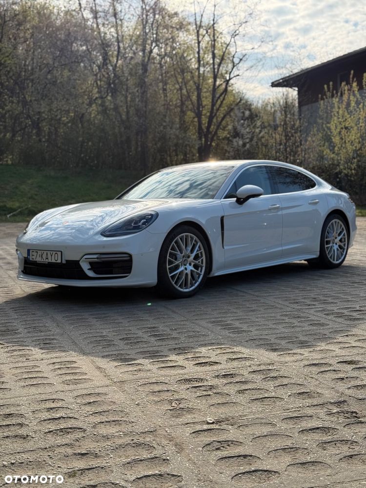 Porsche Panamera 4 - 13
