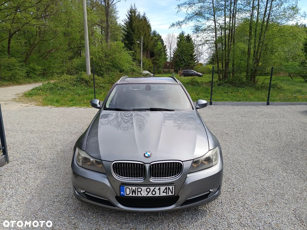 BMW Seria 3 318d DPF Edition Lifestyle - 13