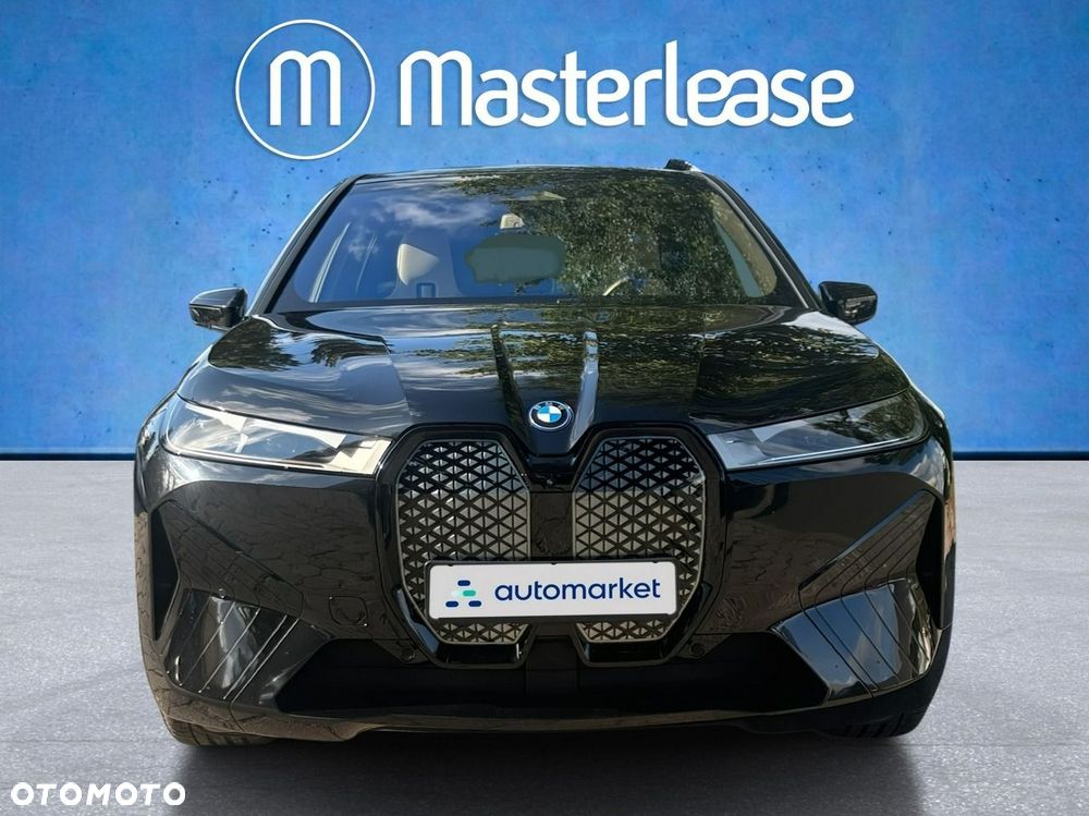 BMW iX - 2