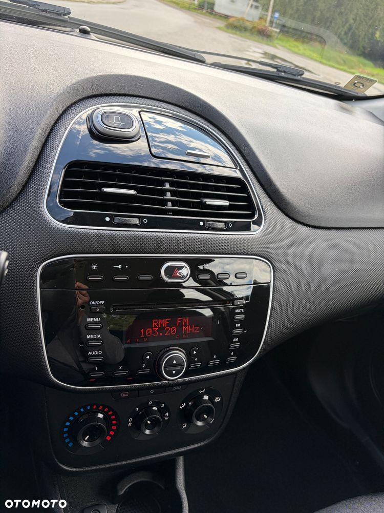 Fiat Punto 2012 1.2 8V Dynamic - 37