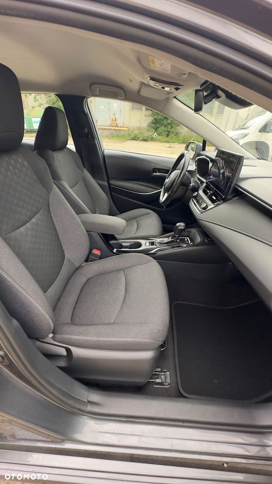 Toyota Corolla 1.8 Hybrid Comfort - 10