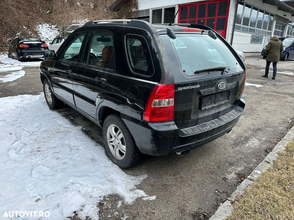 Kia Sportage 2.0 CRDI 2WD Champ - 3