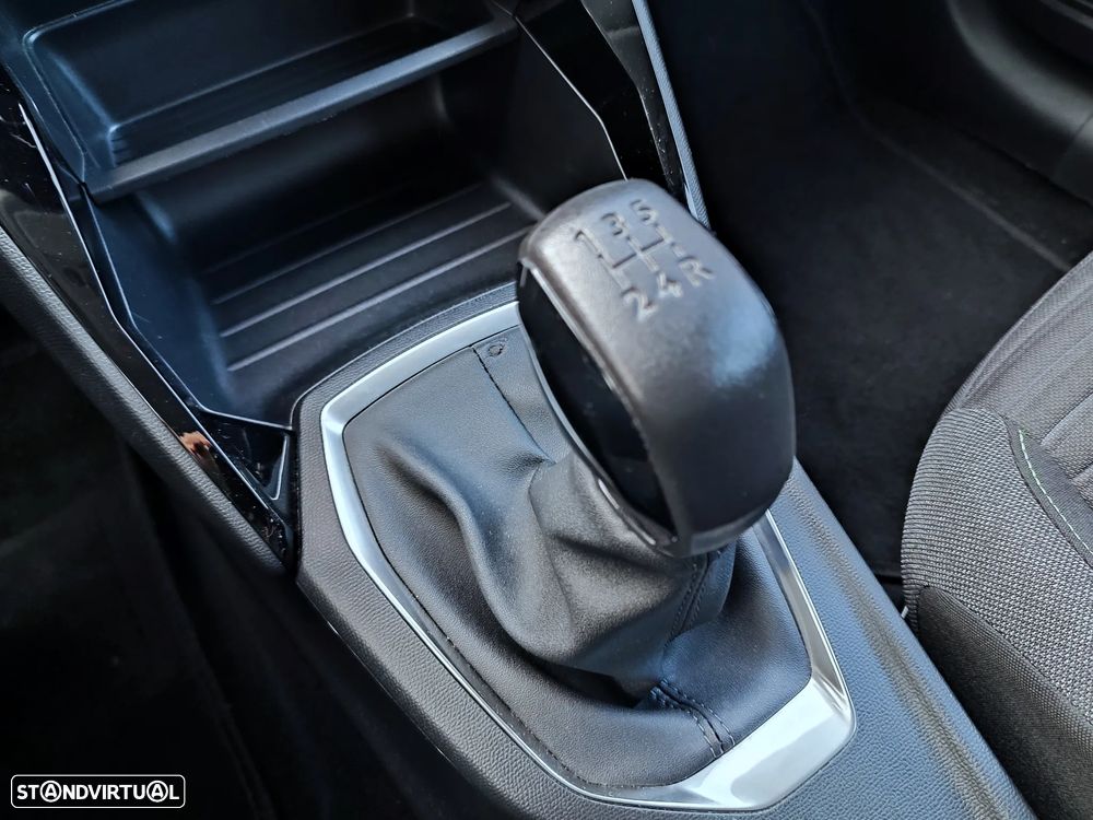 Peugeot 208 1.2 PureTech Active - 21