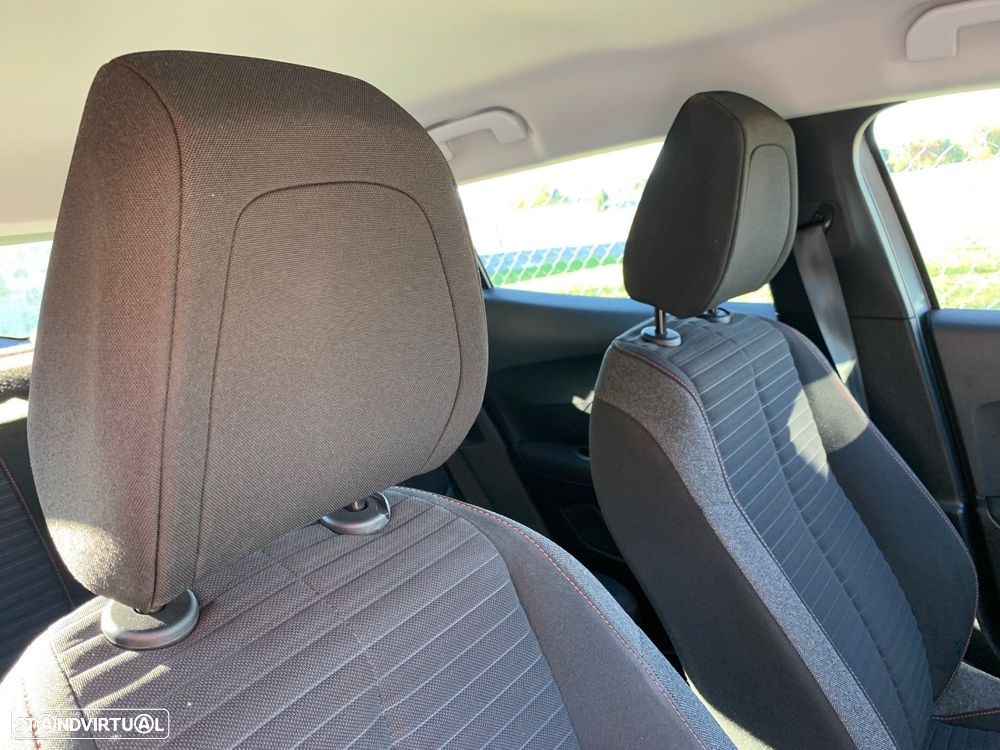 Peugeot 2008 1.2 PureTech Allure - 12