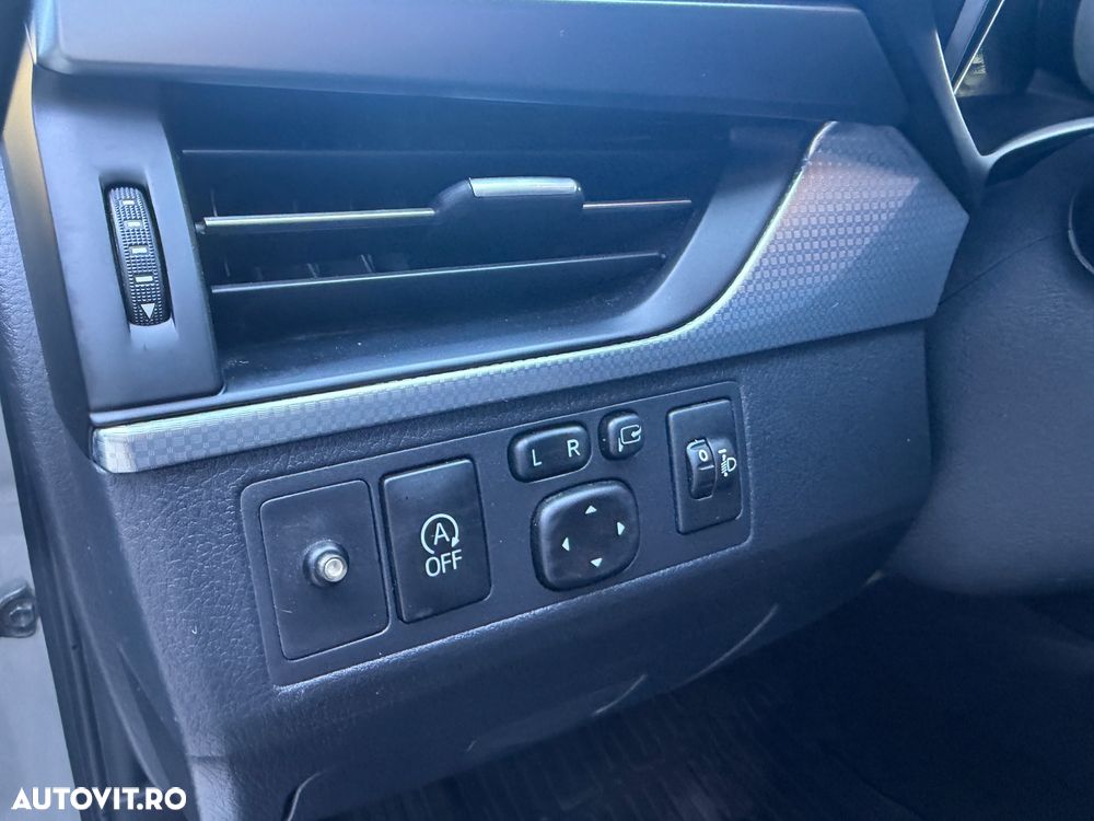 Toyota Avensis 2.0 D-4D Elegance - 10