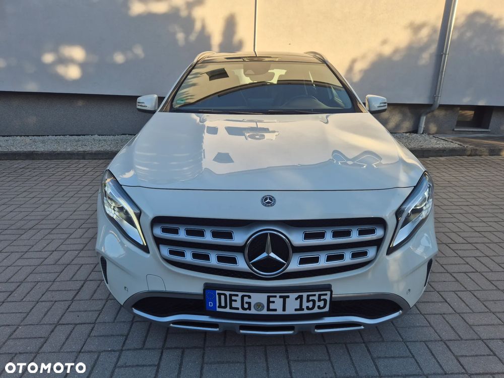 Mercedes-Benz GLA 200 UrbanStyle Edition - 6