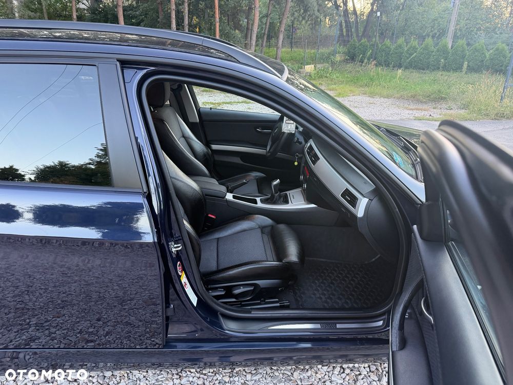 BMW Seria 3 318i - 16