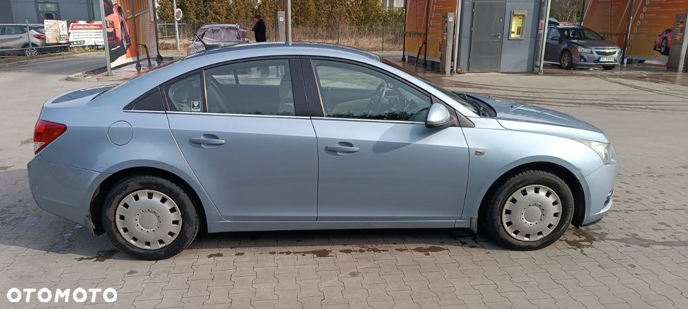 Chevrolet Cruze - 6