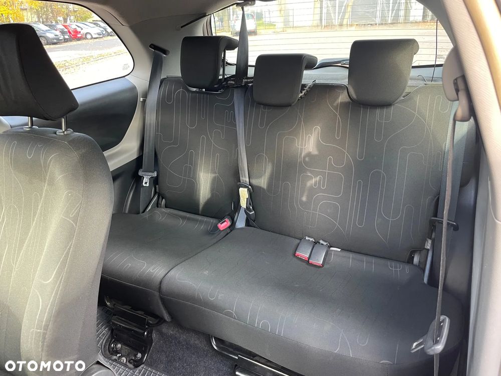 Toyota Yaris 1.0 Terra - 6