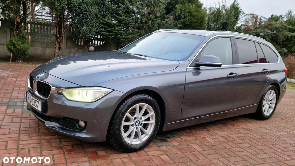 BMW Seria 3 320d Sport Line - 22