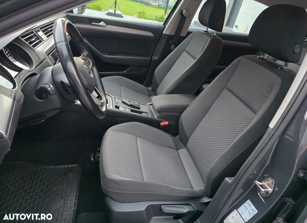 Volkswagen Passat 1.5 TSI OPF DSG Business - 2