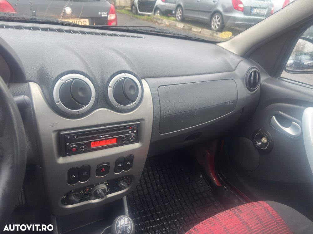 Dacia Logan 1.4 MPI GPL Laureate - 9