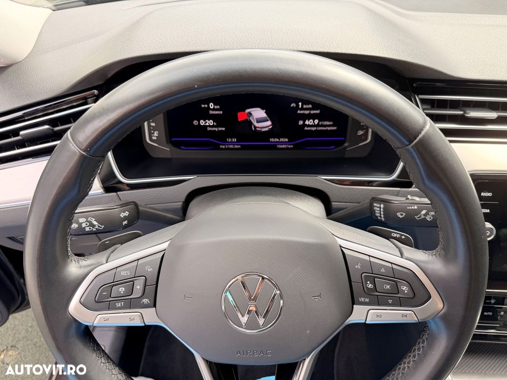 Volkswagen Passat 2.0 TDI DSG Highline - 32